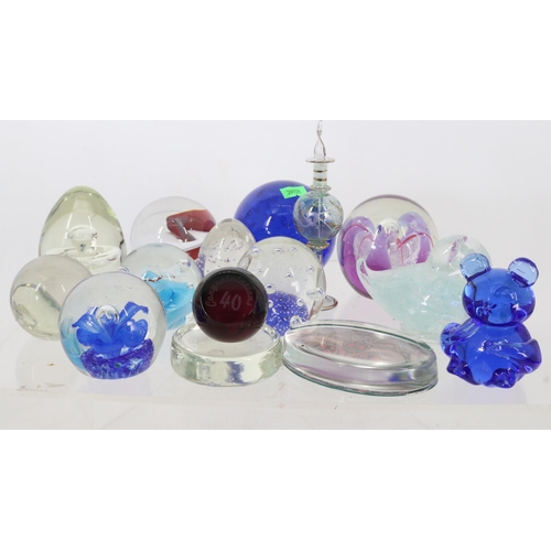 113a - Selection of paperweights