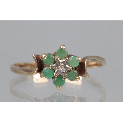 14 - 9ct gold dress ring set with jade and a single diamond. Ring size approx. O weight  approx. 1.6g