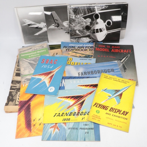 121 - Quantity of Aeroplane ephemera including SBAC Farnborough programmes, press release photographs and ... 