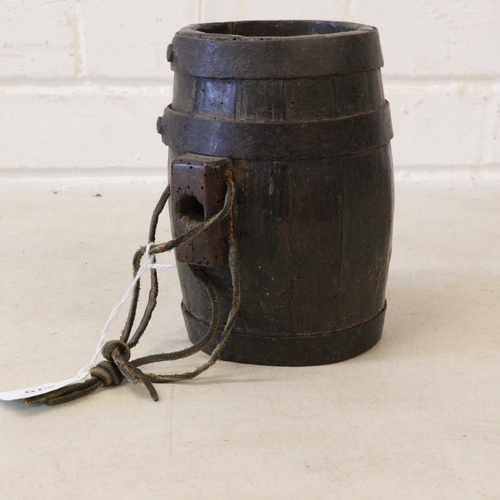 633 - Antique oak coopered cider keg/barrel approx. 18cm wide x 11m diameter