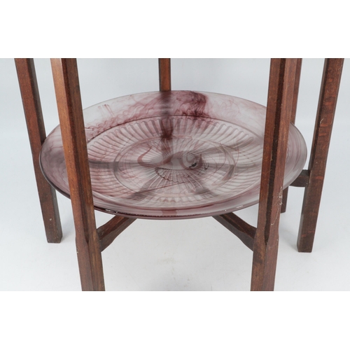 634 - 1930s Davidsons glass and mahogany cake stand