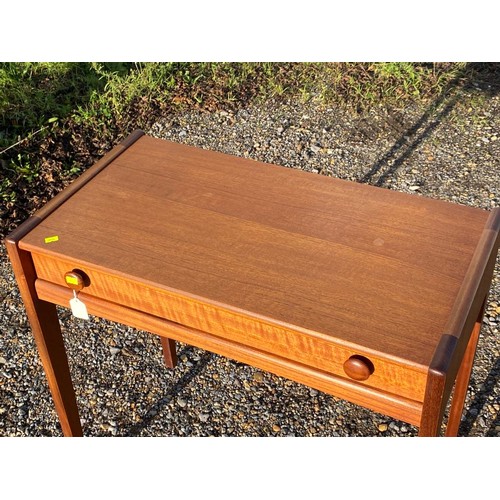 359 - Younger, teak hall table / consul table fitted single drawer measures approx 76cm w x 42cm d x 71.5c... 