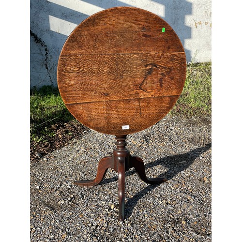 569 - Antique folding tea table (diameter of table top 70cm)