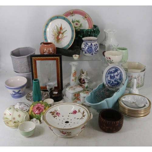 255 - Assorted ceramics and ornaments including a Lustre ware ginger jar, crates not included