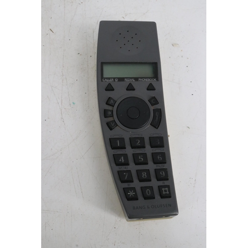 280 - Bang and Olufsen BeoCom 6000 home telephone on pyramid base with instructions spare battery etc