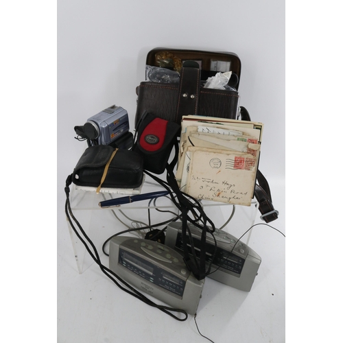 279 - A clearance lot to include Minicraft drills, ephemera, cameras etc. Trade - spares or repairs.