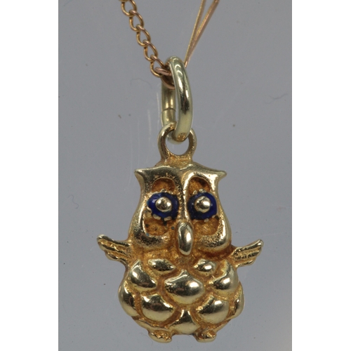 115 - 9ct gold chain link necklace with owl pendant attached