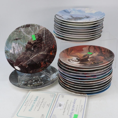 327 - Danbury Mint Lord of the Rings collectors plates set 1 and 2 together with certificates