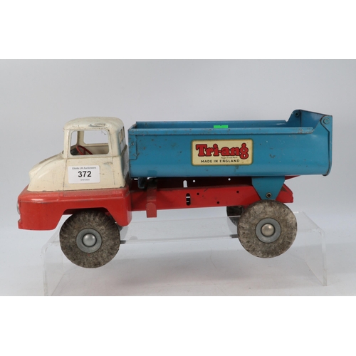 372 - Tri-ang tin plate tipper truck (playworn)