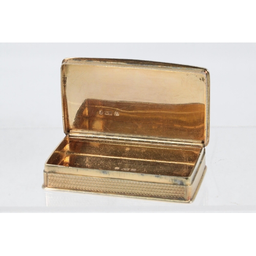 20 - Impressive silver gilt snuff box 89g