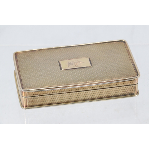 20 - Impressive silver gilt snuff box 89g