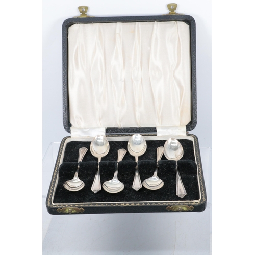 24 - Cased set of six silver teaspoons approx 50g