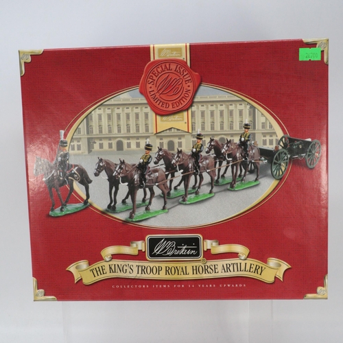 218 - Britains The Kings troop Royal Horse Artillery 40188 (faded) with original box.