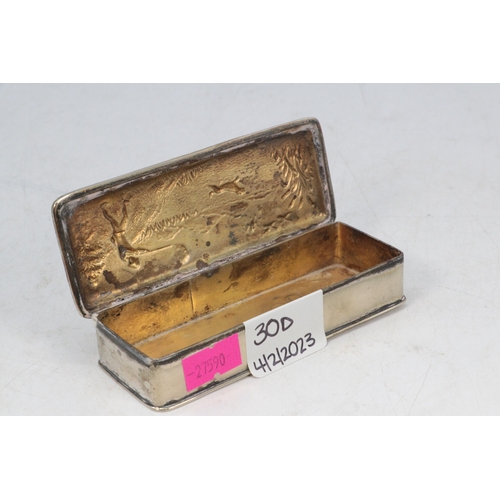 30D - Silver plated and gilt snuff box with embossed hunting scene