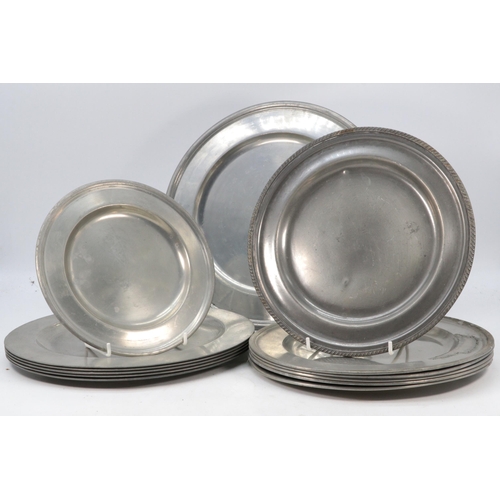 283 - Quantity of antique and later Pewter plates