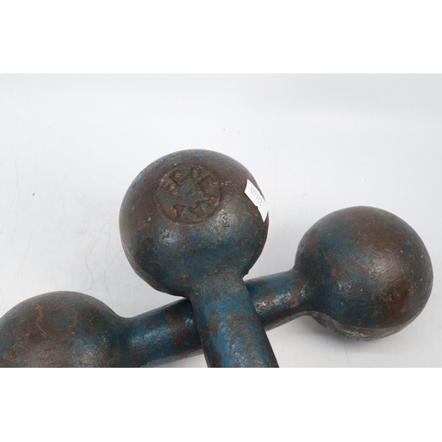 427A - A pair of cast dumbells with embossed no. 5 and Federal