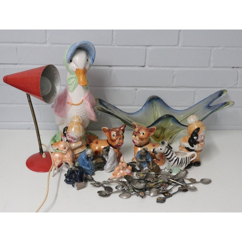 423 - A Lladro small clown figure, large Jemima Puddleduck figurine, and other sundries, desk lamp etc (tr... 