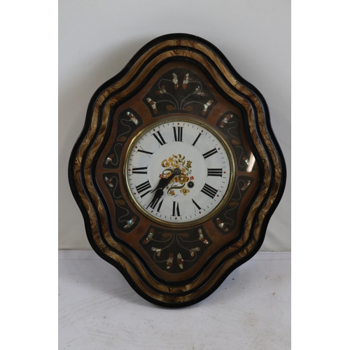 120 - A Vineyard clock with Art Nouveau decoration.