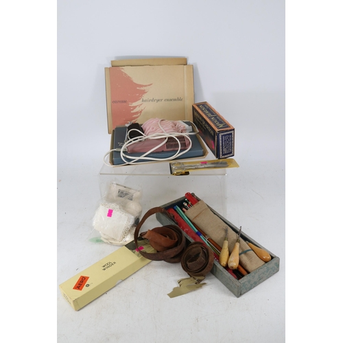 360 - Large quantity of assorted vintage patterns together with a vintage Morphy Richards hairdryer for co... 