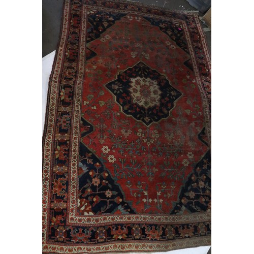 499 - Two Vintage Persian floor rugs measures approx. 134cm x 205cm and the other measures approx. 137cm x... 