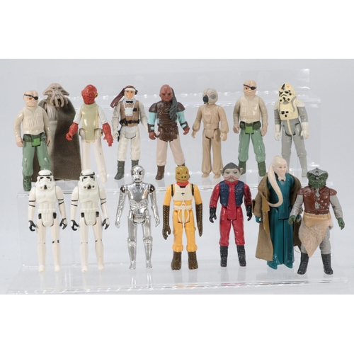 82 - Good selection of vintage star Wars figures to include Darth Vader, Luke Skywalker, RD-D2 and many m... 