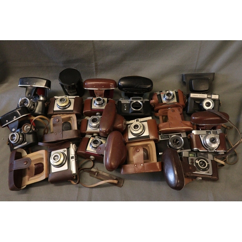 435 - Selection of assorted vintage and later cameras to include Konica EE matic, Halina etc all deemed sp... 