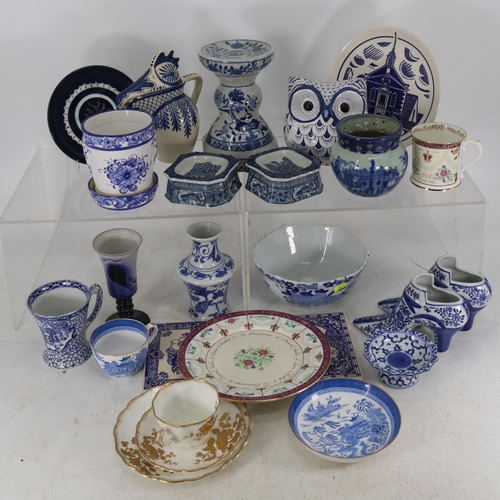 516 - Selection of assorted blue and white to include reproduction Chinese ceramics etc