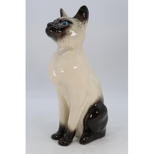 176 - Royal Doulton Siamese Cat, measures approx. 14