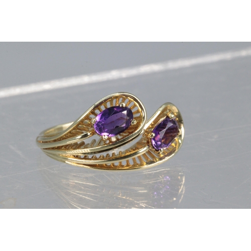 196 - 14ct (585) gold and amethyst decorative ring (approx. 5.1g)