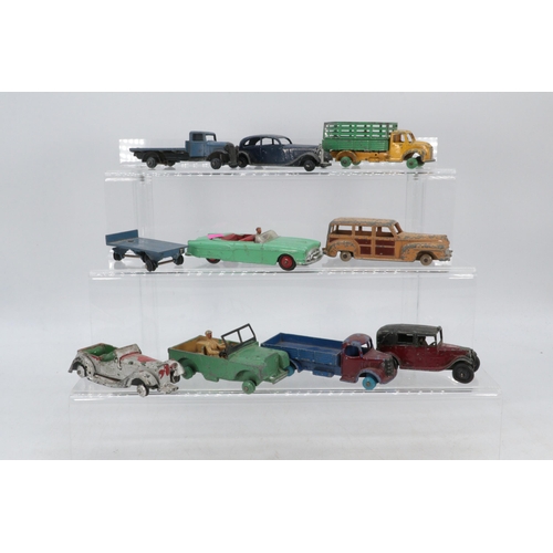 156 - Selection of vintage Dinky diecast including a Packard, Trojan, Dodge, Austin, assorted (19)