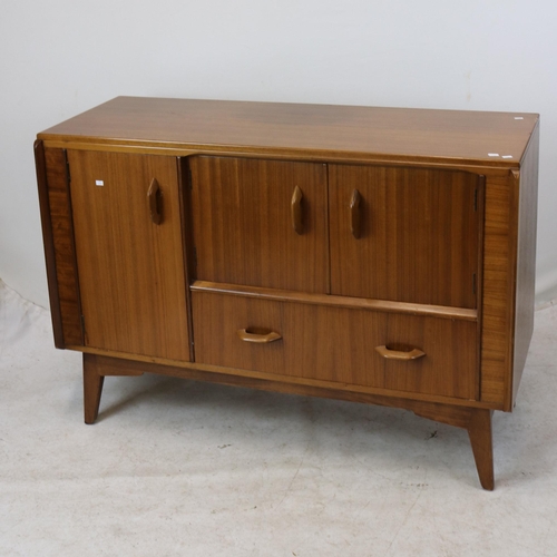 166 - E. Gomme gold label Gplan sideboard (note- internal shelf needs re-glue and side shelf has been repa... 