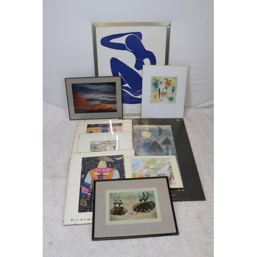 265 - Group of gallery prints and others to include Matisse, Clee etc (9)