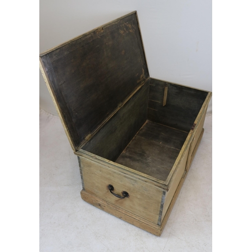 267 - Large stripped pine trunk with iron handles measures approx.104cm w x 61cm d x 54cm