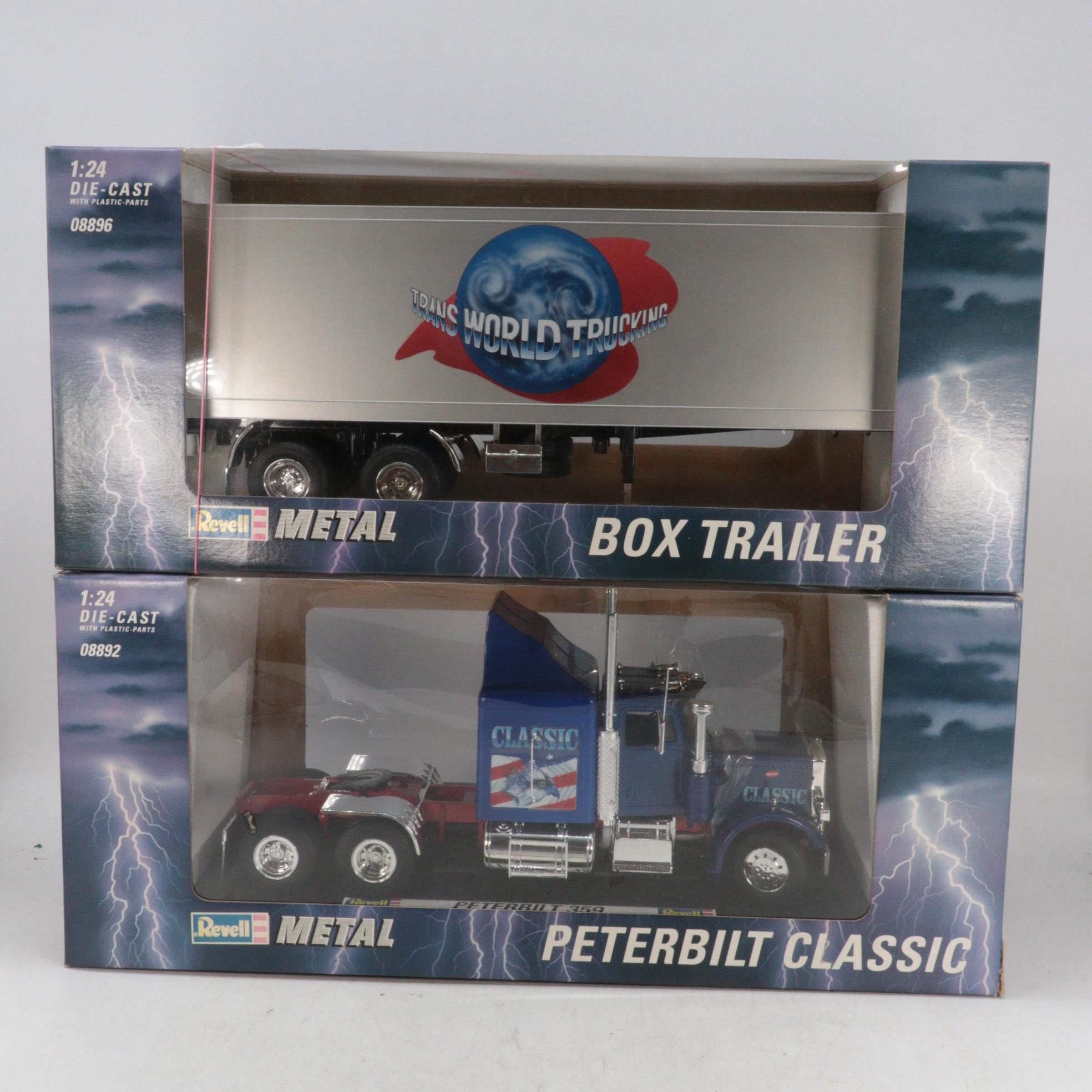 Revell 1:24 scale Peterbilt 359 Road train and a trailer