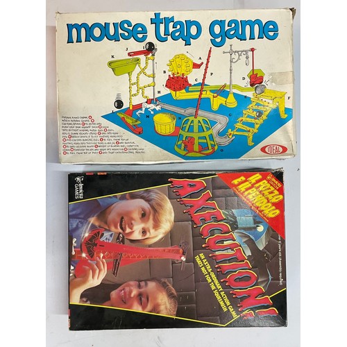 182 - Good selection of vintage games to include Connect Four, Battleships, Kiddie land and lots more (in ... 