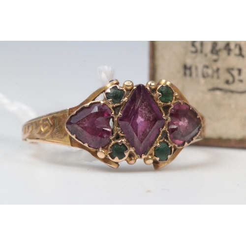 255 - 12.5 ct dress ring in antique original box