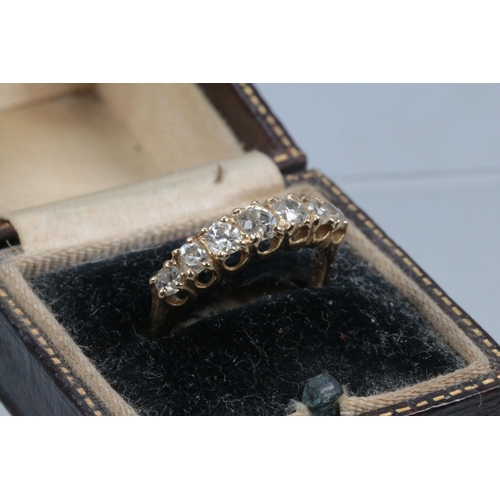 265 - An 18ct gold and diamond set ring