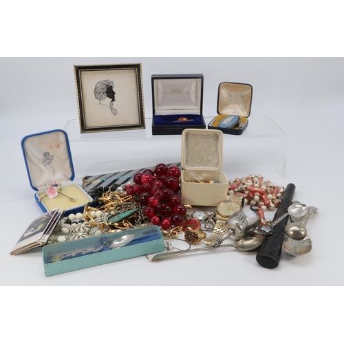 347 - A quantity of assorted costume jewellery and other sundries