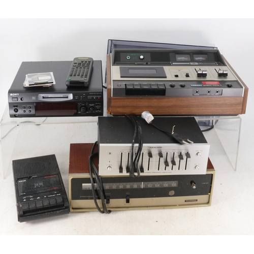 49 - Sony MiniDisc Deck MDS-S39, Dicksons cassette player, Realistic stereo frequency equalizer together ... 