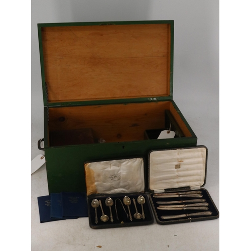 118 - Green painted wooden box containing assorted plated cutlery