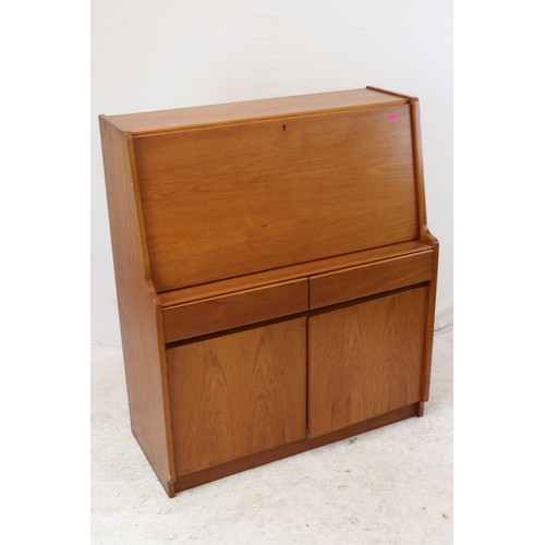 178 - A selection of mid-century furniture to include Meredew 6 drawer chest (approx. 61x46x107cm - withou... 