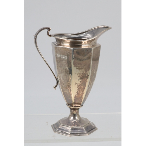 5 - A silver hallmarked cream jug (approx. weight 146g)