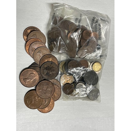 44 - Several tins of assorted GB and other coins to include Victorian Penny's, 1888 worn double florin, s... 