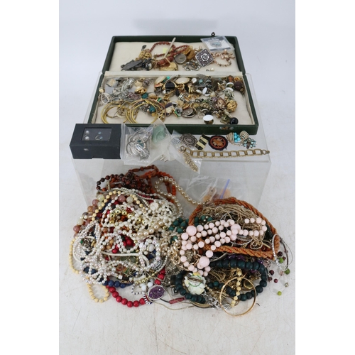 205 - Carton of costume jewellery