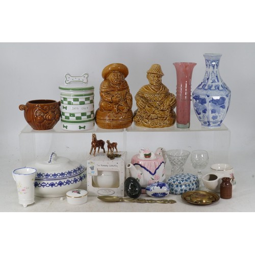 158 - Quantity of ceramics to include Tatty Teddy money box, Sadler, glassware etc