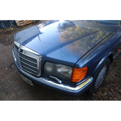 1 - Mercedes Benz 300, 4-door saloon, automatic car in blue finish, reg G471 TAP (1989) 3 litre petrol e... 