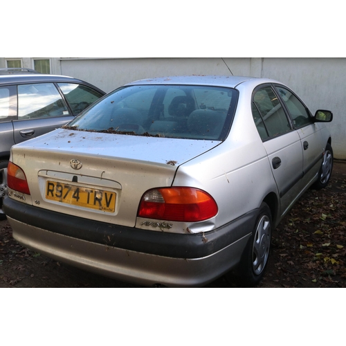 1B - Toyota Avensis 5 door hatchback manual in silver finish, reg R974 TRV (1997) 1.8 litre petrol engine... 