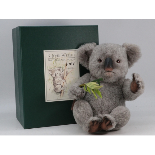 155 - R. John Wright teddy bear, Baby Bear collection Joey boxed