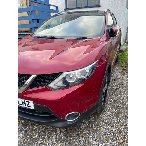 1 - Nissan Qashqai 2016, 5 door, red finish 1197cc petrol. Automatic with approx. 40000 miles.  Two keys... 