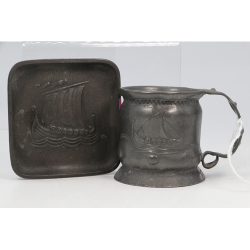 18 - Vintage pewter Norge / Norway miniature tankard and a pin tray